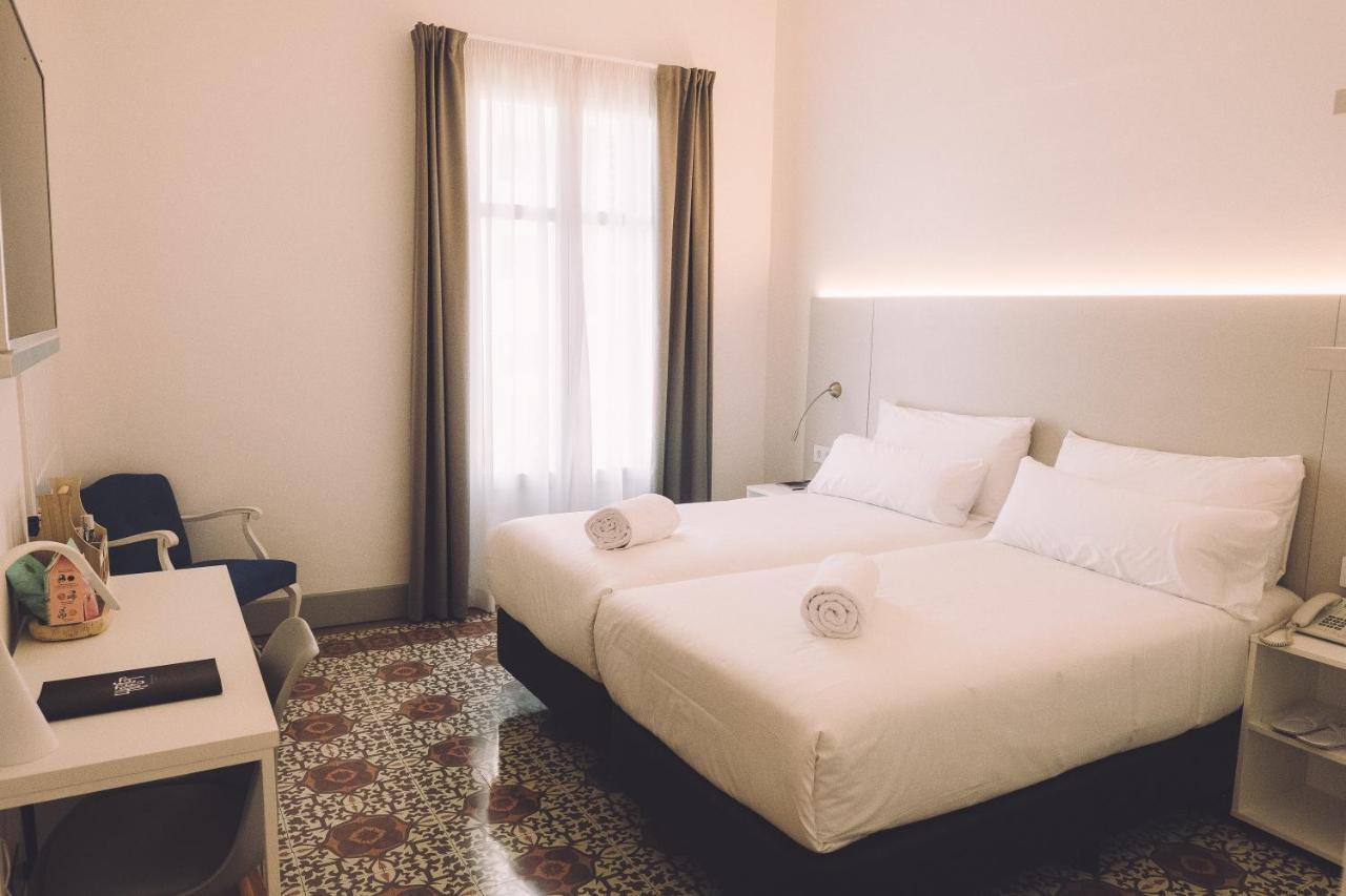 Hotelet Casa Padro Manresa Ngoại thất bức ảnh