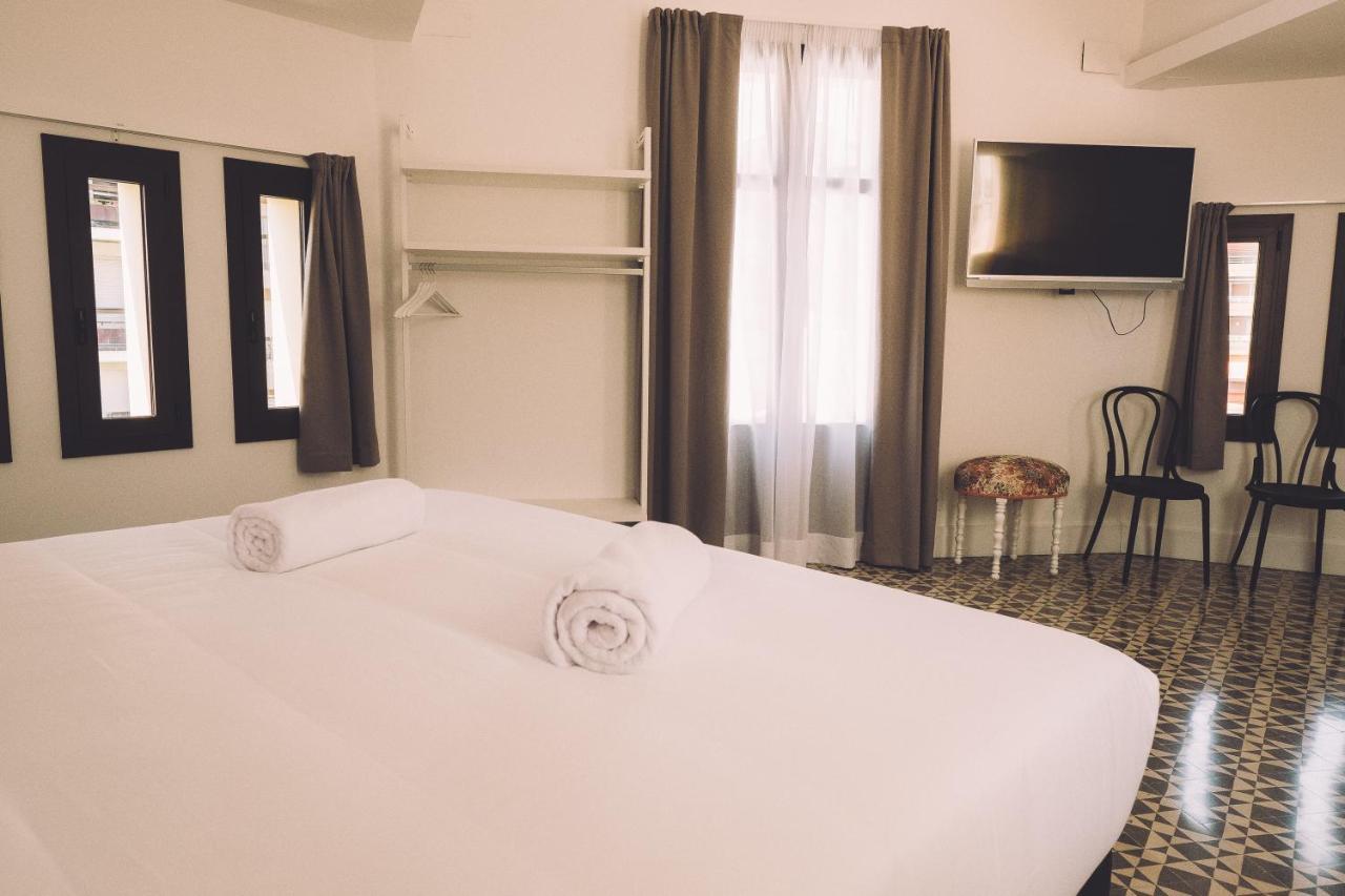 Hotelet Casa Padro Manresa Ngoại thất bức ảnh